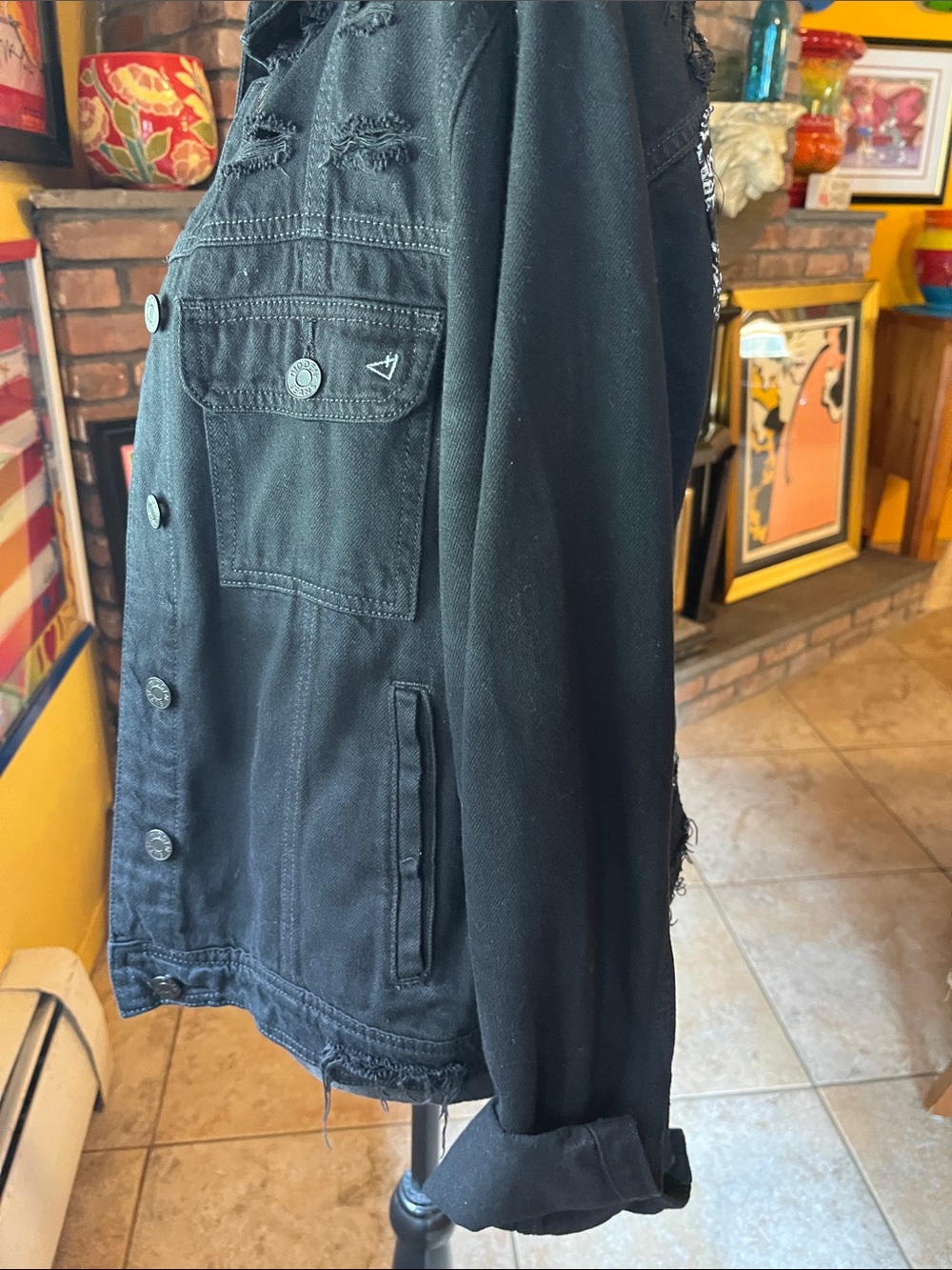 Hidden Jean custom jacket - Picture 8 of 9